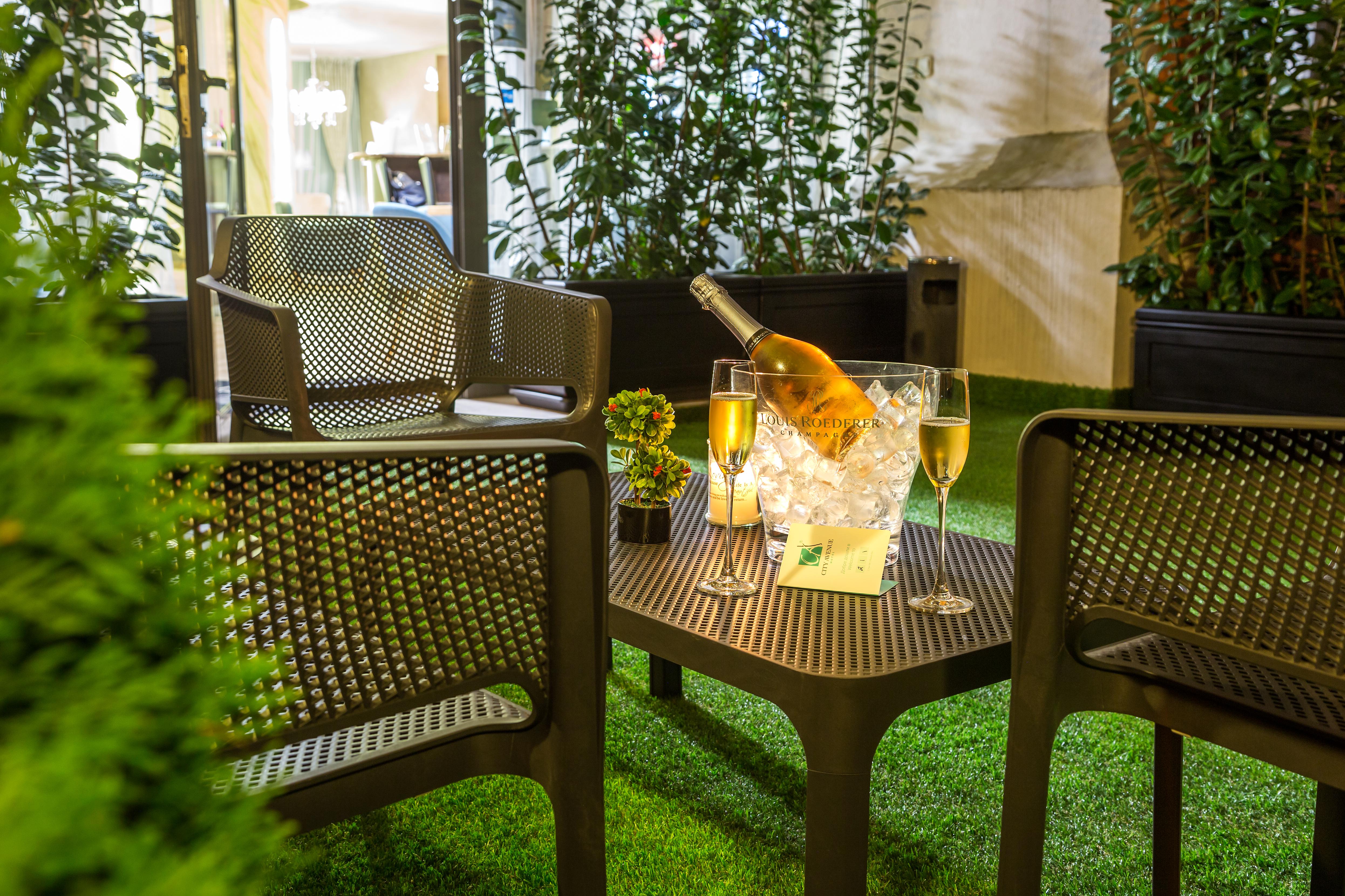 City Avenue Hotel By Hmg-Free Parking-Free Wi-Fi Sofia Eksteriør bilde